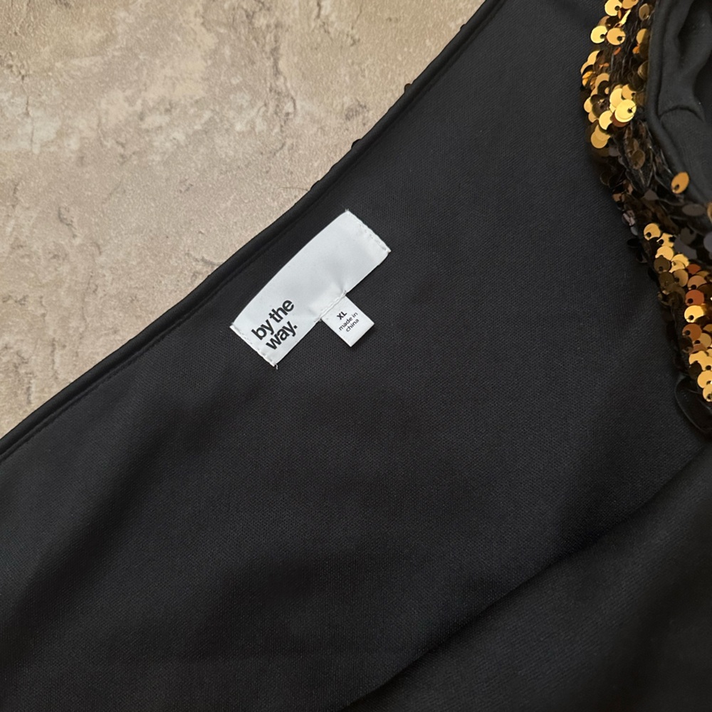GOLD SEQUIN ONE SHOULDER MINI DRESS - Picture 3 of 3